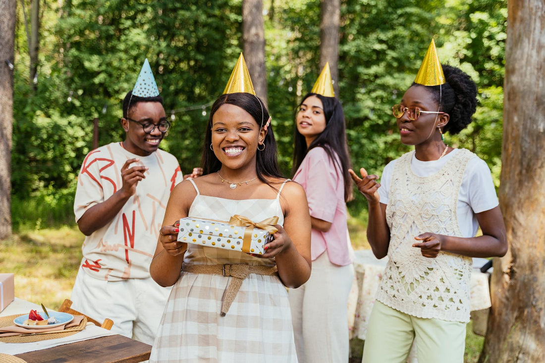 48 Messages de Remerciement pour une Invitation à une Fête (avec Exemples)